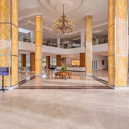 Le Eminence Puncak Hotel Convention & Resort-2