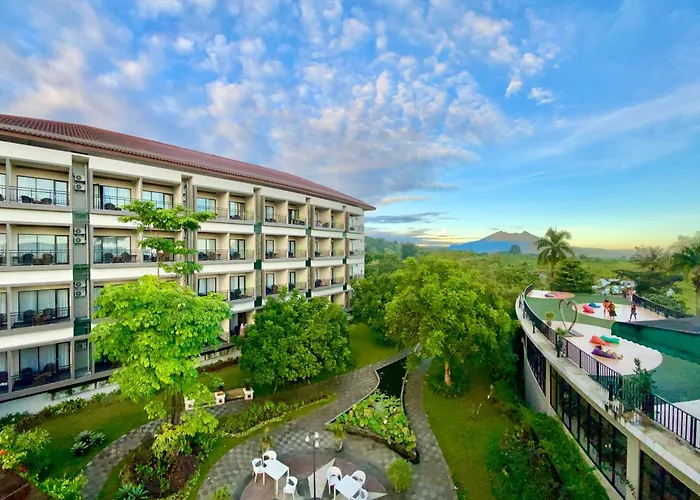 The Green Peak, Artotel Curated Puncak